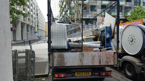 Efficient furniture removal process in Euston